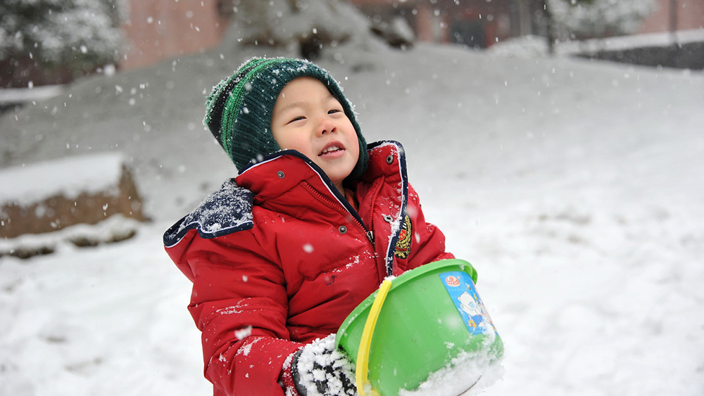初雪，沒(méi)有炸雞和啤酒